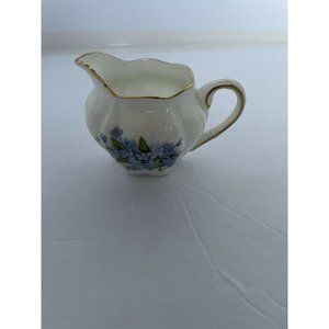 Small Creamer Cup/Very Cute Little Creamer Cup